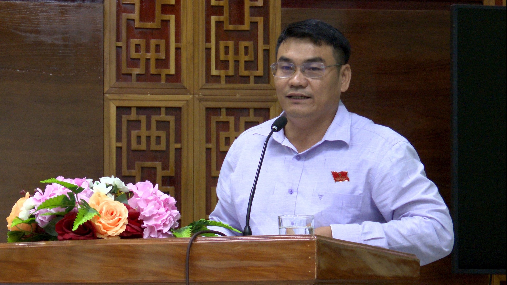 Cử tri xã Nam Trà My kiến nghị đầu tư hạ tầng giao thông đến các thôn bản