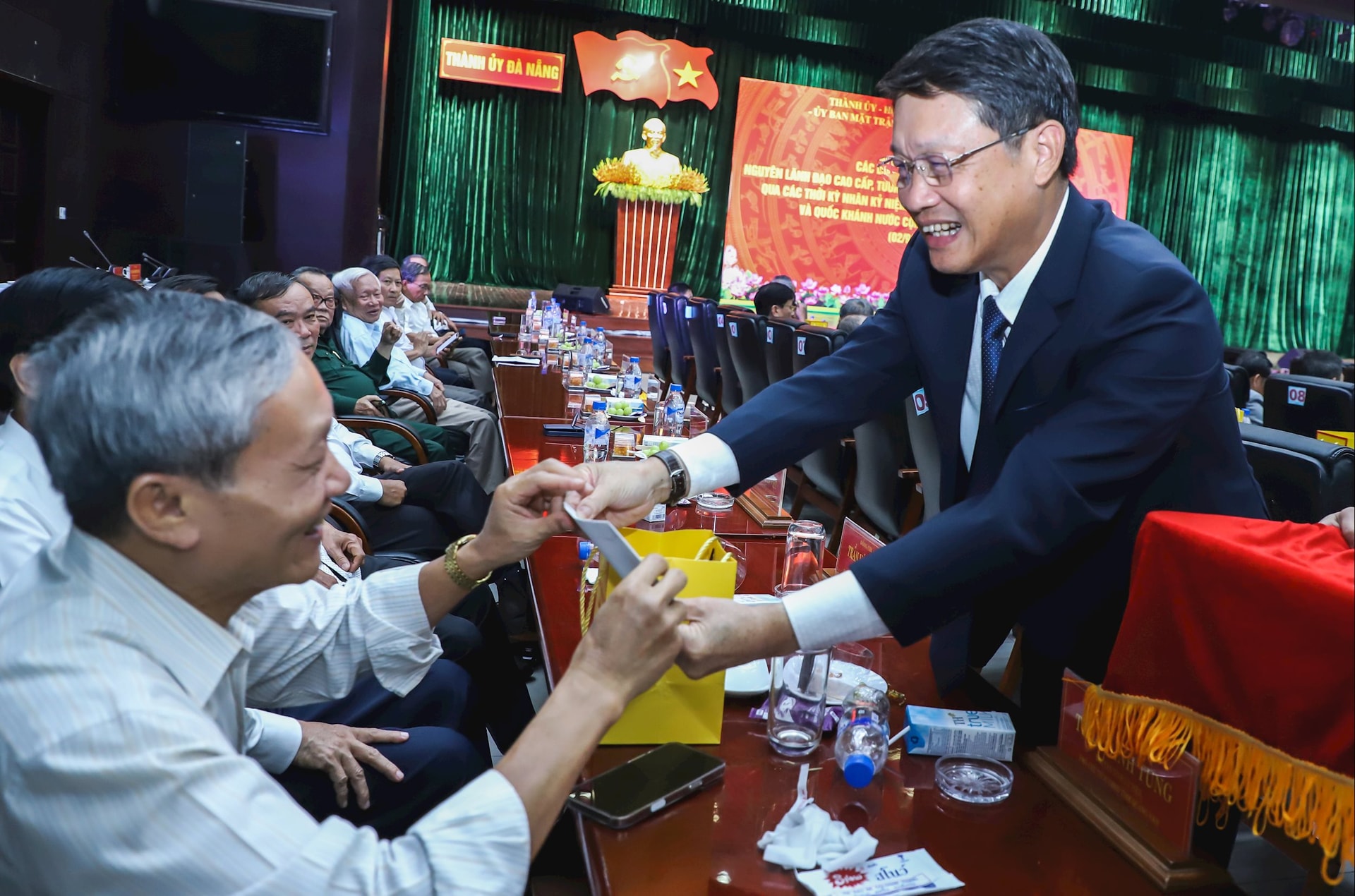 25 anh thang trao