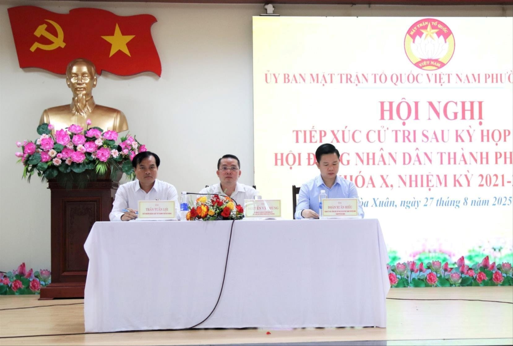 Đại biểu HĐND thành phố tiếp xúc cử tri phường Hòa Xuân và Cẩm Lệ