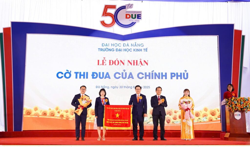 Trường Đại học Kinh tế tổ chức kỷ niệm 50 năm thành lập