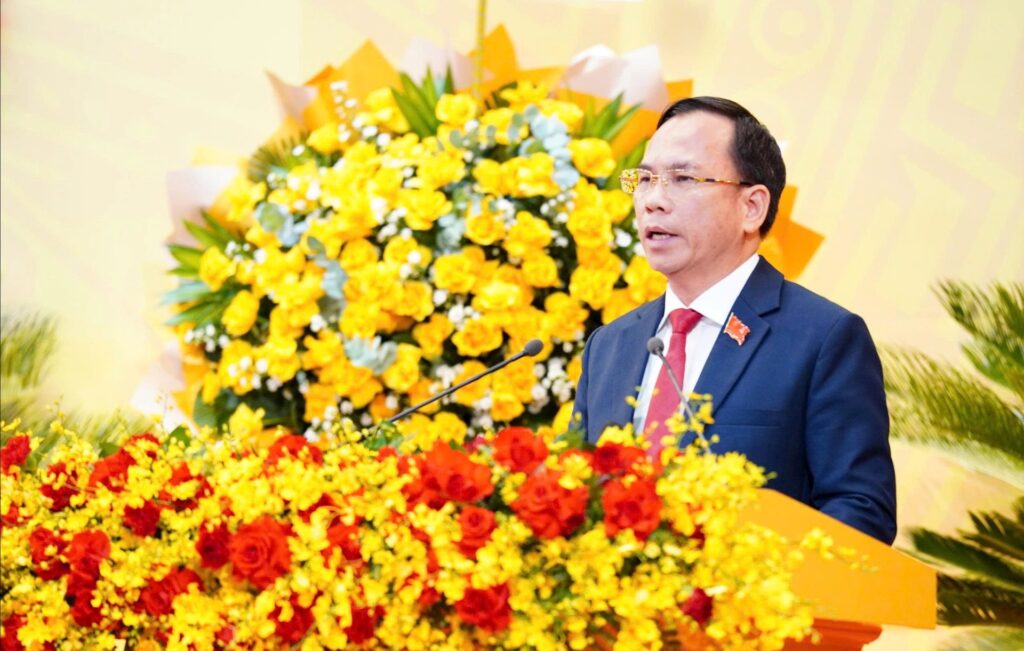 Be mac Dai hoi Dang bo lan 1 13