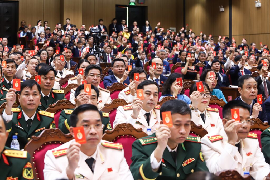 Be mac Dai hoi Dang bo lan 1 3