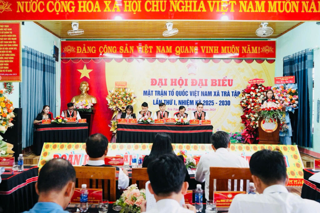 Dai hoi MTTQ xa Tra Tap