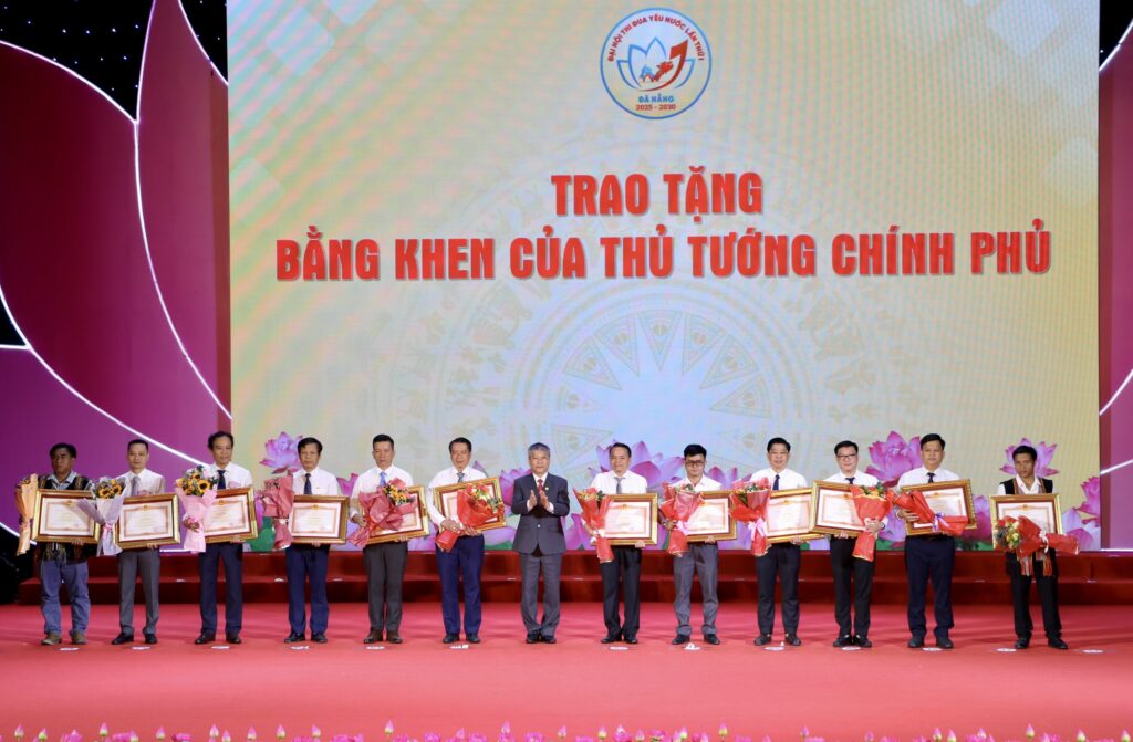 Dai hoi thi dua yeu nuoc lan 1 4