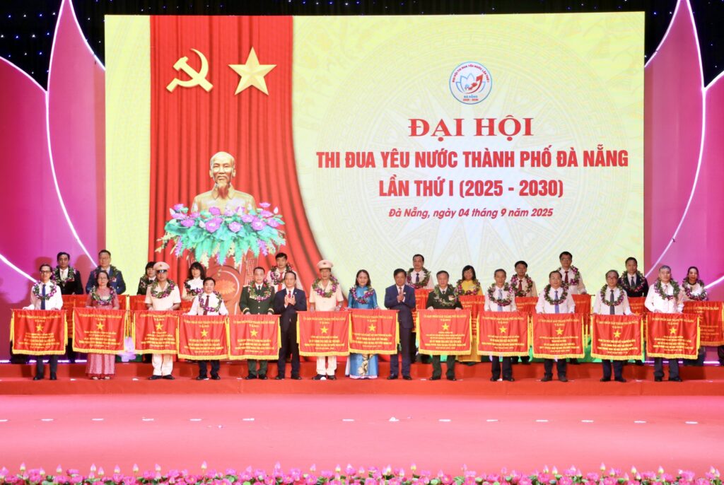 Dai hoi thi dua yeu nuoc lan 1 6