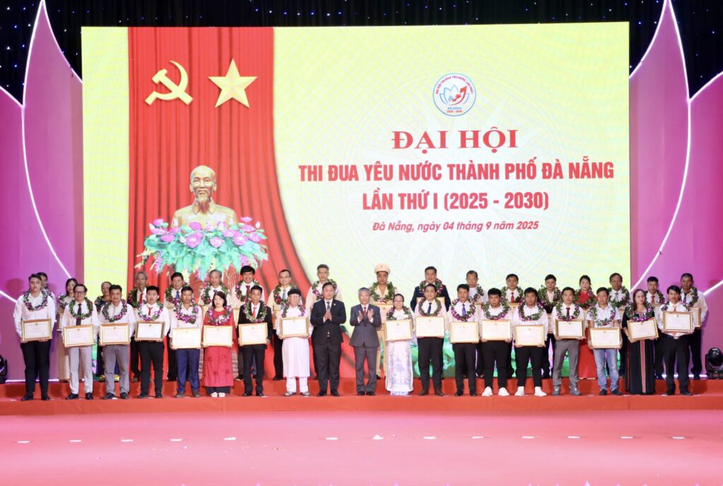 Dai hoi thi dua yeu nuoc lan 1 7