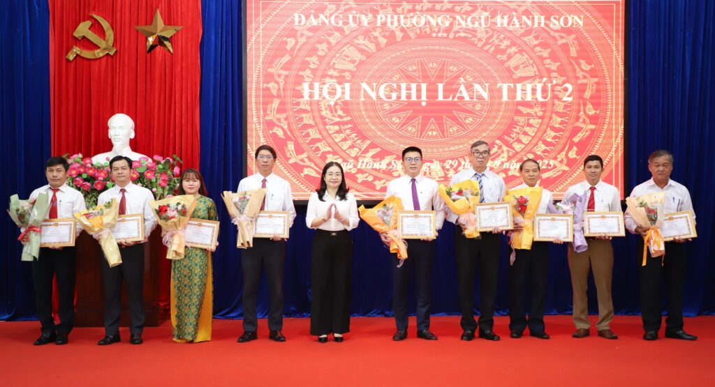 Dang bo phuong Ngu Hanh Son 2