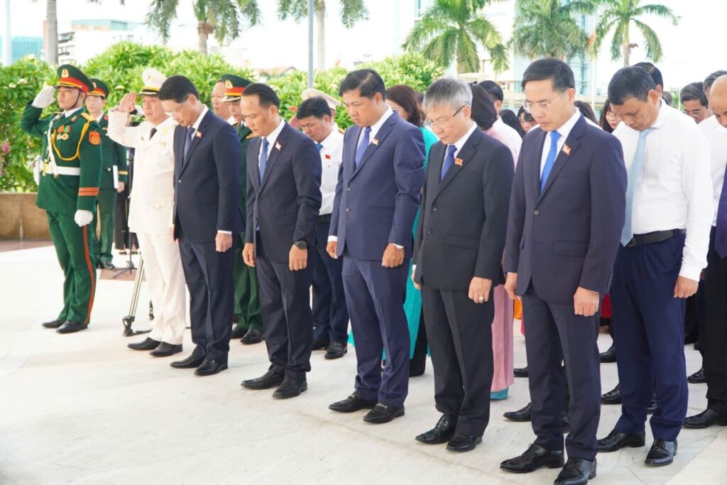 Dang huong Dai hoi Dang bo lan 1 3