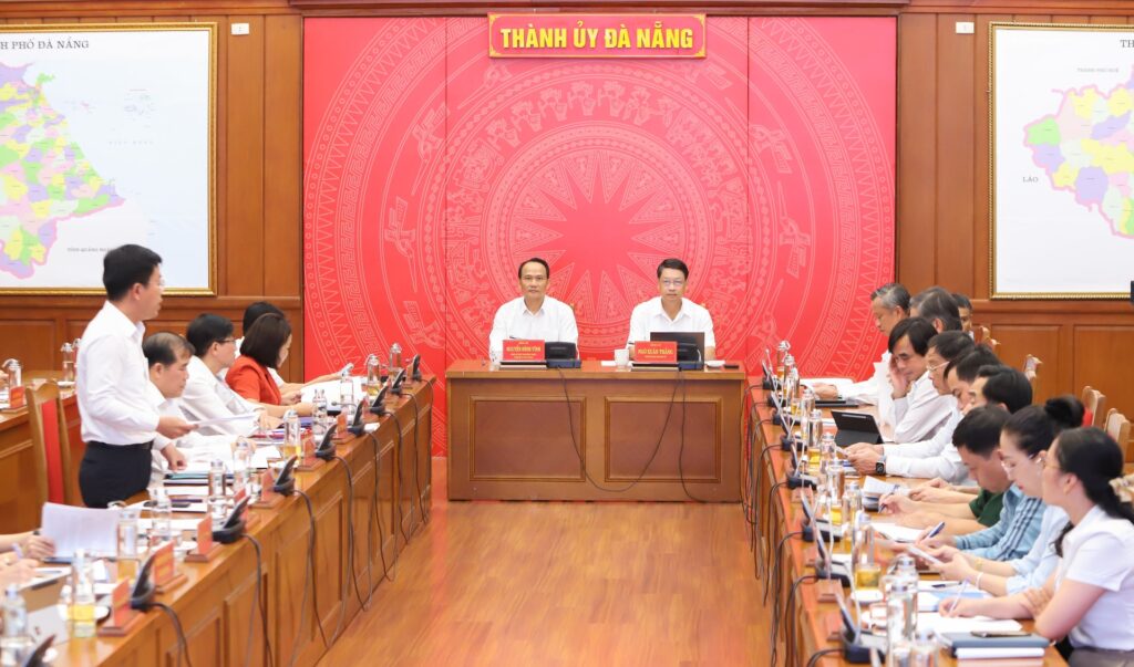 Giao ban cong tac xay dung Dang chinh tri quy 3 2025 2