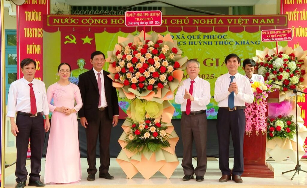 Khai giang nam hoc 2025 2026 17