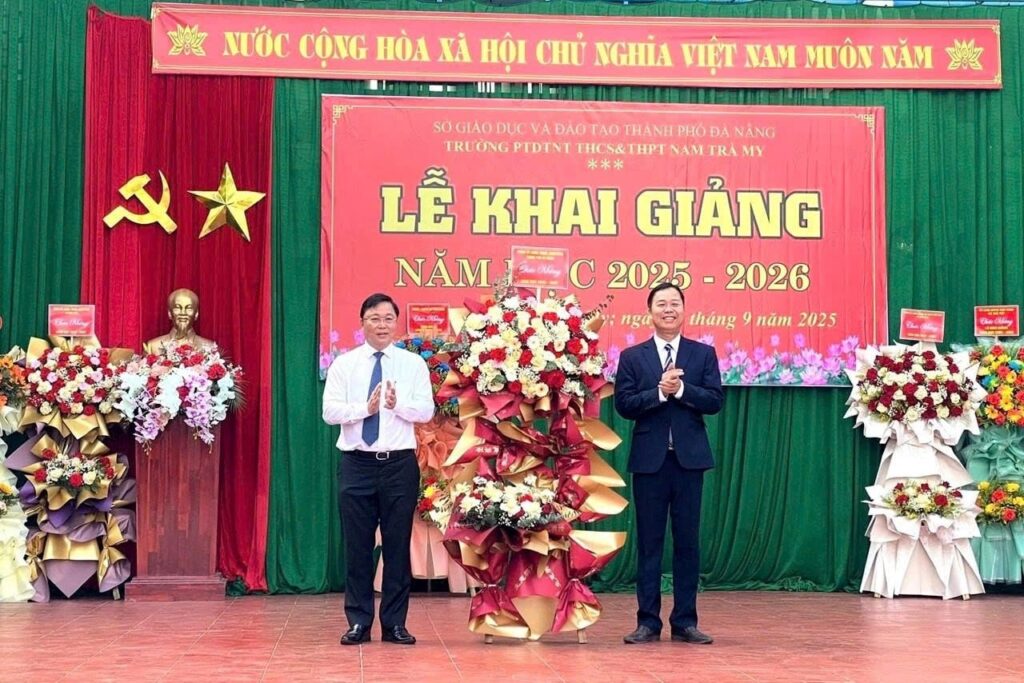 Khai giang nam hoc 2025 2026 3