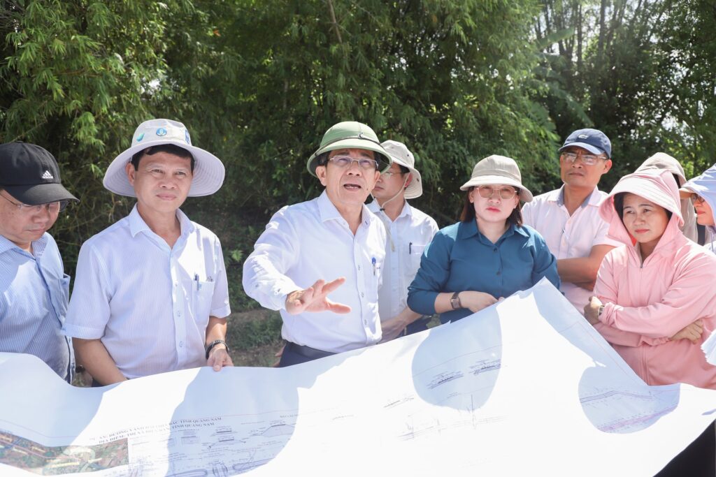 Kiem tra du an duong vanh dai Bac QN