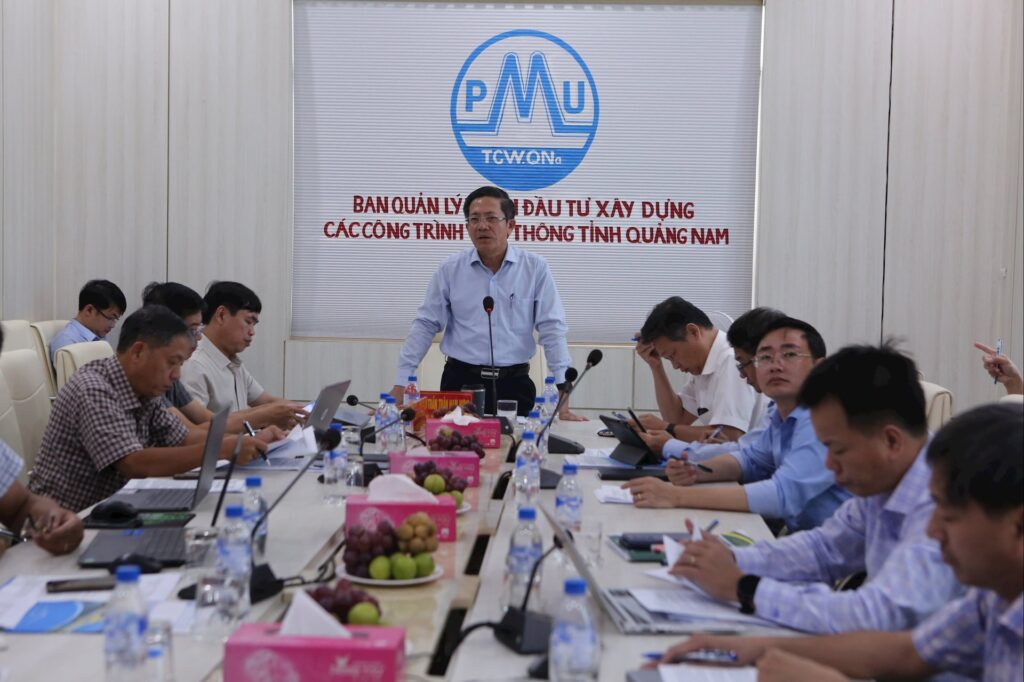Lam viec voi BQL dau tu xay dung cac cong trinh giao thong tinh QN 9 2025