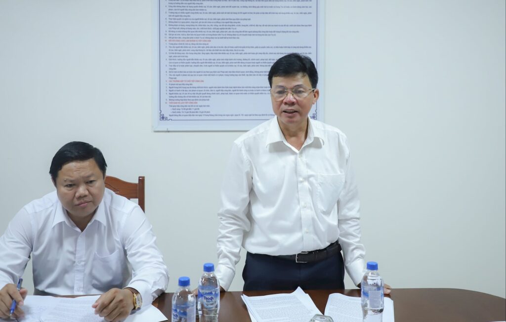 Lam viec voi Ban Noi chinh 9 2025 1