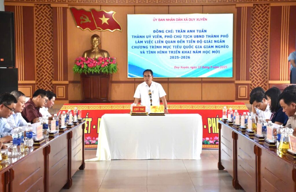Lam viec voi Duy Xuyen ve giao duc va giam ngheo 2