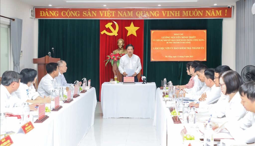 Lam viec voi Uy ban kiem tra Thanh uy 9 2025