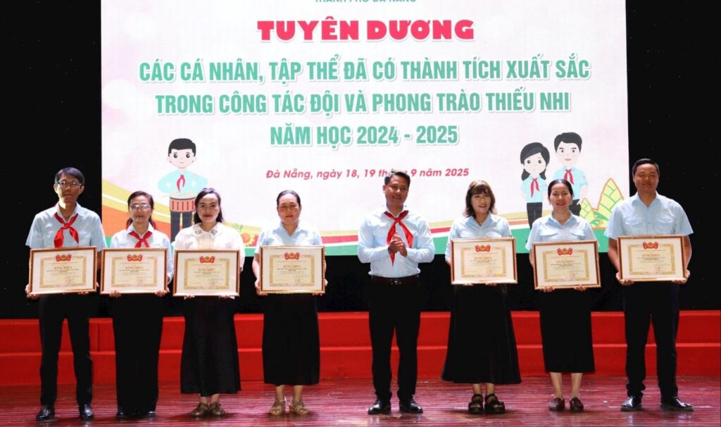 Tap huan phu trach doi 9 2025