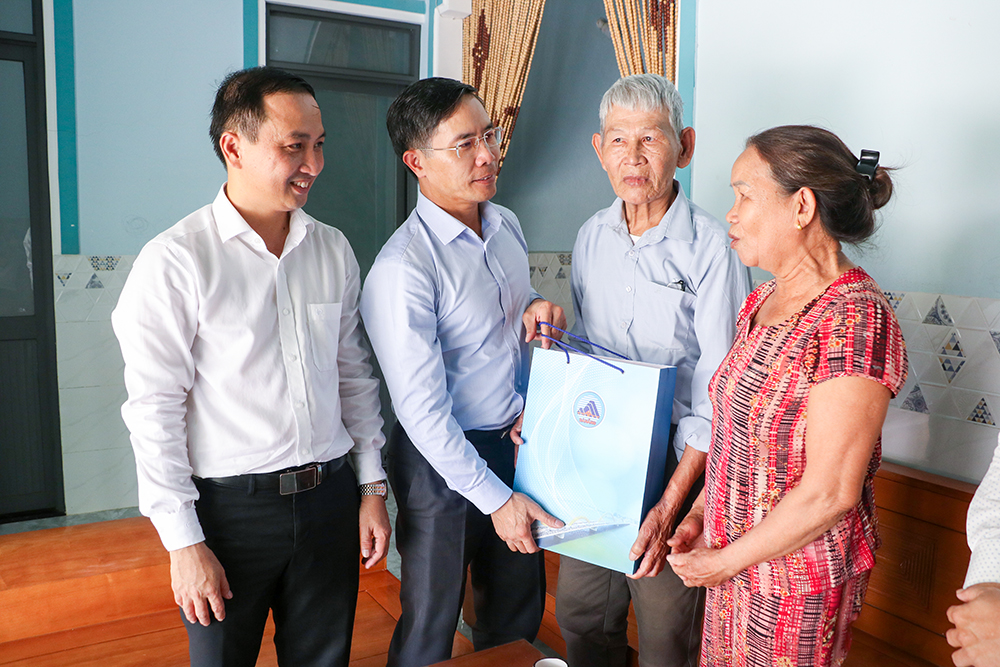 Tham gia dinh chinh sach Tra Tan Phuoc Tra 8