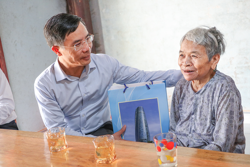 Tham gia dinh chinh sach Tra Tan Phuoc Tra 9