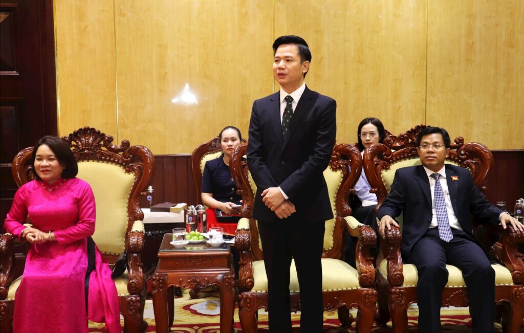 Tiep Bao Pasaxon Lao 2
