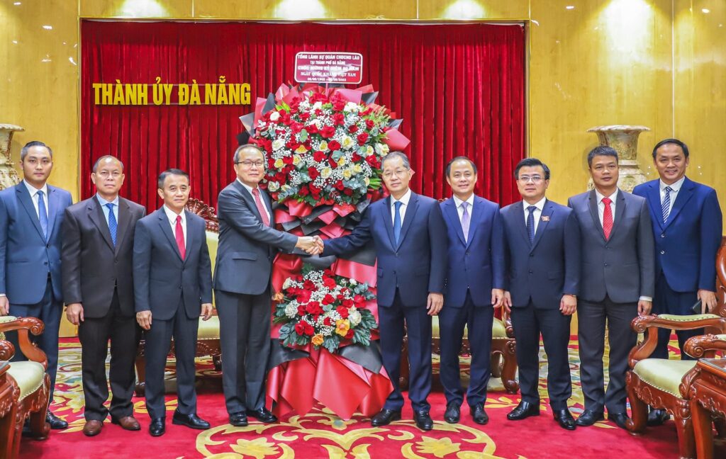 Bí thư Thành ủy Đà Nẵng Nguyễn Văn Quảng tiếp Tổng Lãnh sự Lào chúc mừng Quốc khánh 2/9