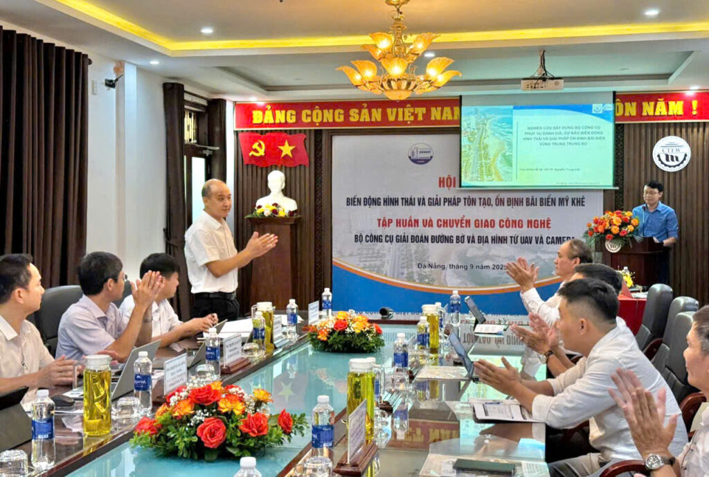 Tim giai phap chong xoi lo Trung Trung bo 8 2025 1
