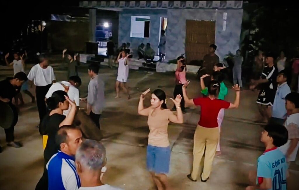 Vung cao huong ve dai hoi 2