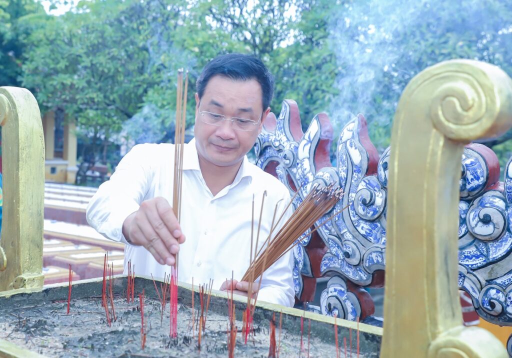 Bi thu Le Ngoc Quang dang huong 10 2025 3