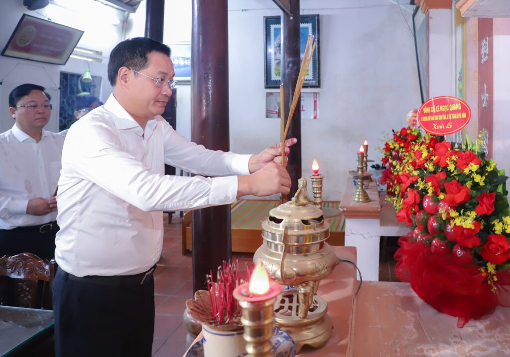 Bi thu Le Ngoc Quang dang huong 10 2025 4