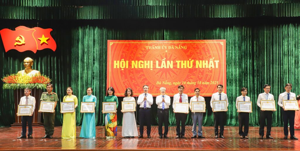 Hoi nghi Thanh uy Da Nang lan thu 1 4