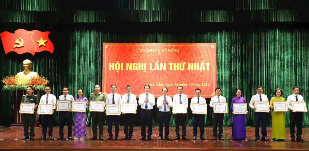 Hoi nghi Thanh uy Da Nang lan thu 1 5