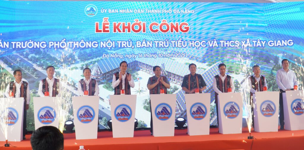Le khoi cong truong noi tru Tay Giang 2