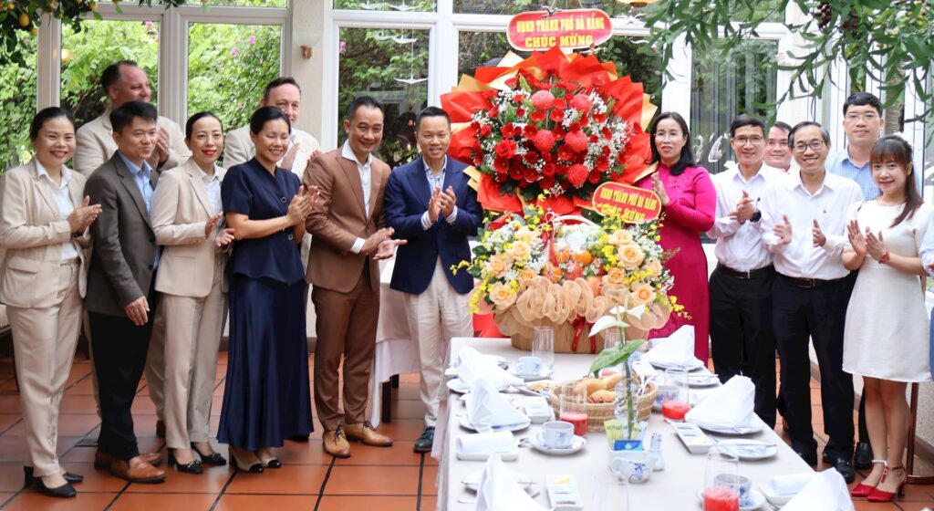 Ngay doanh nhan 2025 25