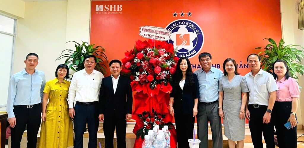 Ngay doanh nhan 2025 27