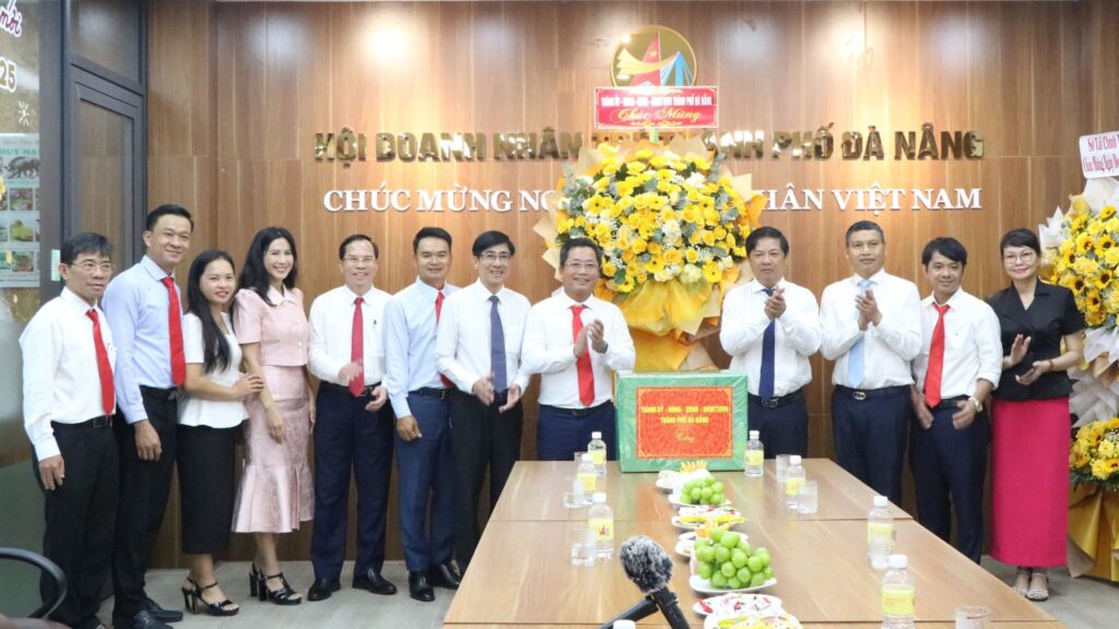 Ngay doanh nhan 2025 3