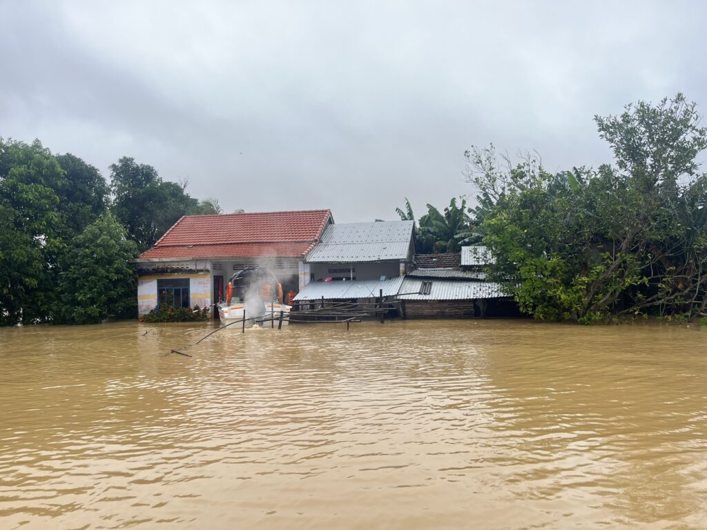 Pho Thu tuong Tran Hong Ha di thi sat lu 3
