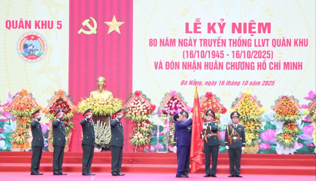 QK5 don huan chuong HCM