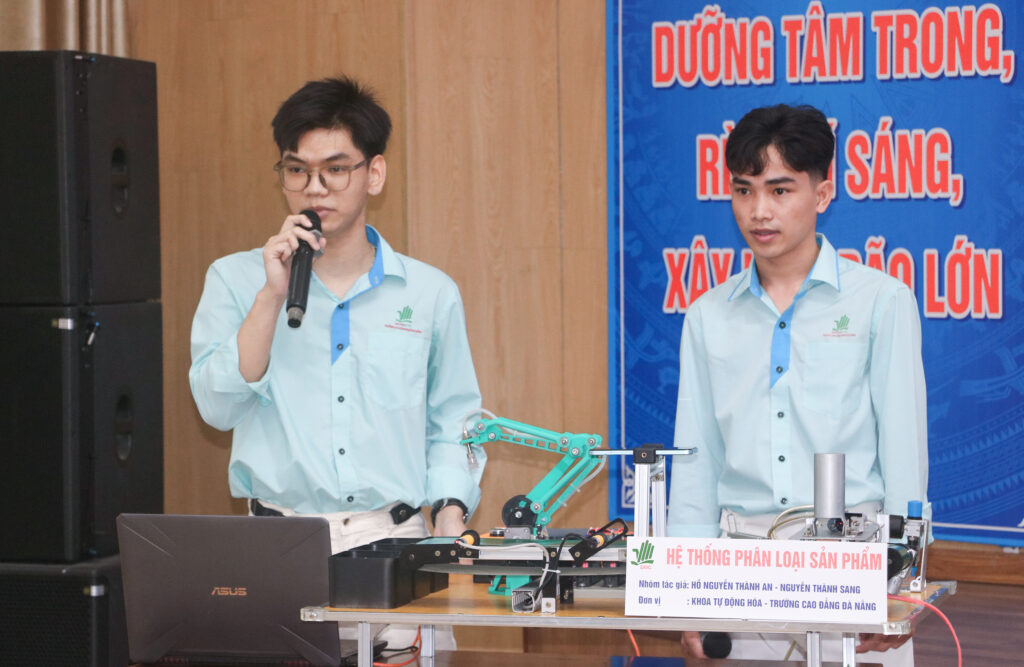 Sinh vien nghien cuu khoa hoc thanh pho 2025 1