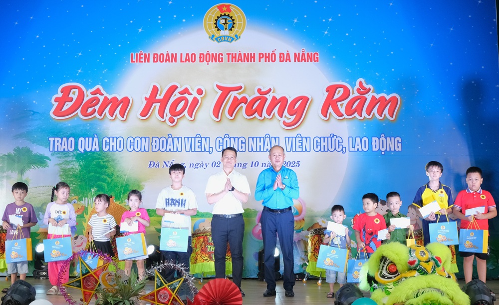 Tang qua Tet Trung thu 2025 16