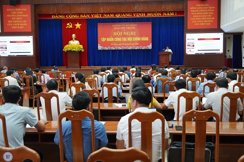 Tap huan cong tac noi ching 10 2025