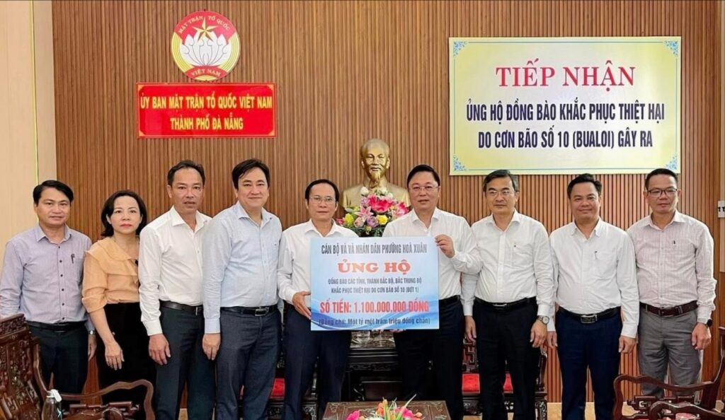 Tiep nhan hon 17 ty ung ho bao so 10