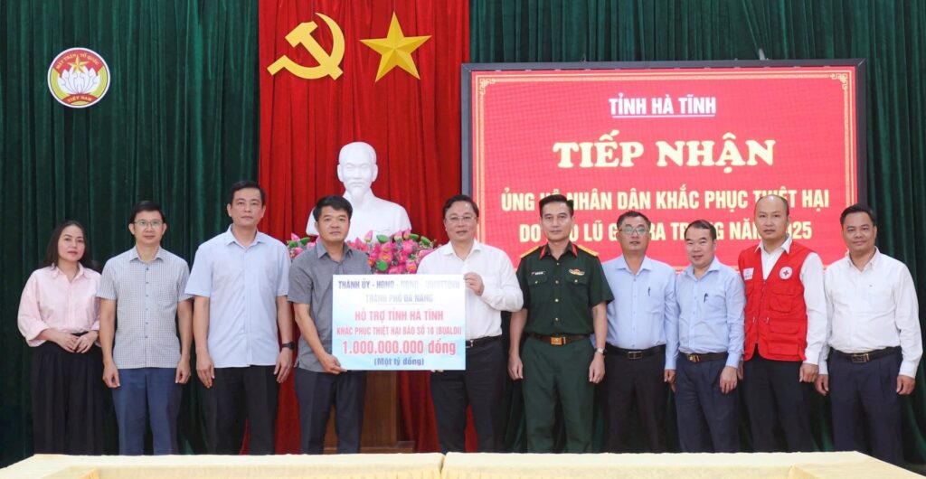 Ung ho dong bao Quang Tri 1