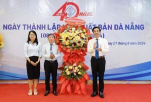 40-nam-nha-xuat-ban-da-nang-1