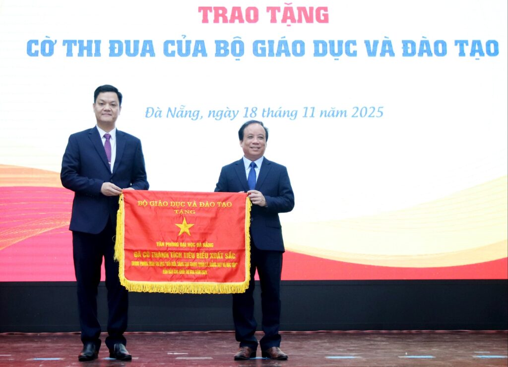 43 nam ngay nha giao VN 2025 3