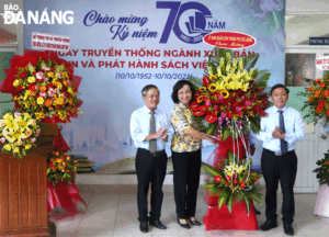70-nam-ngay-truyen-thong-nganh-xuat-ban-2c-in-1