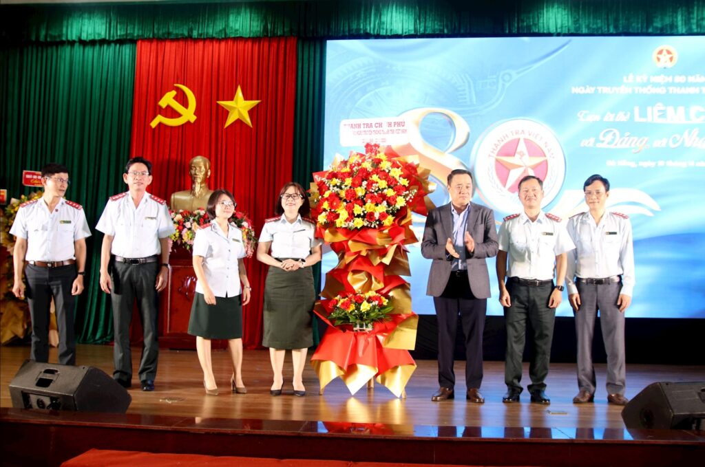 80 nam ngay truyen thong ngnah thanh tra 2