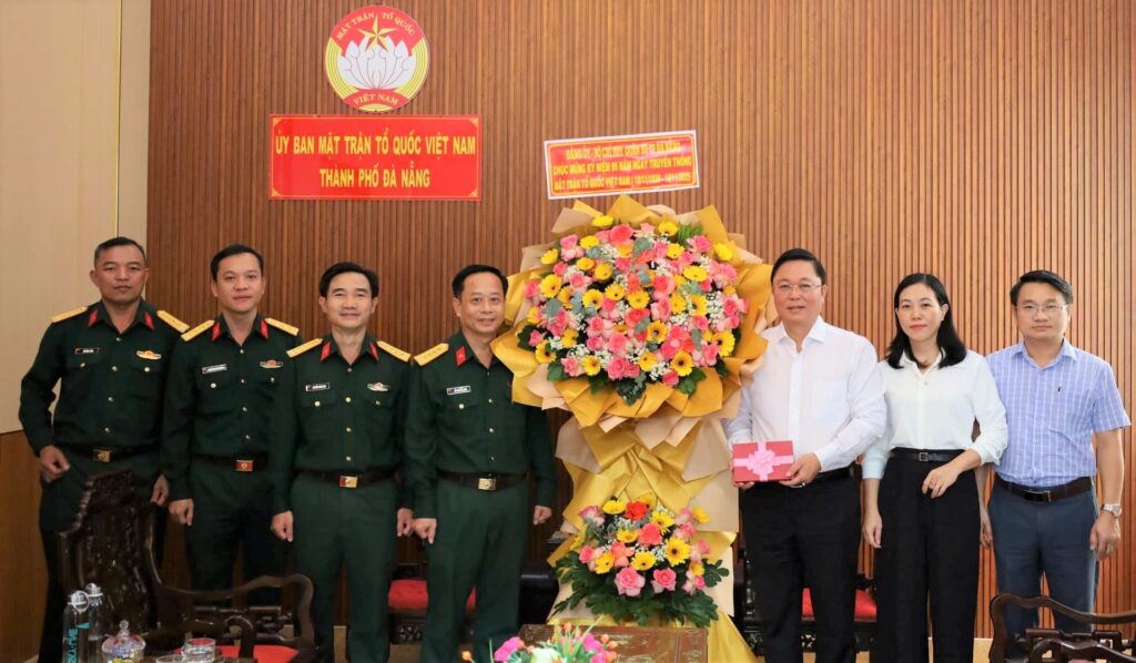 95 nam ngay truyen thong UBMTTQ 1