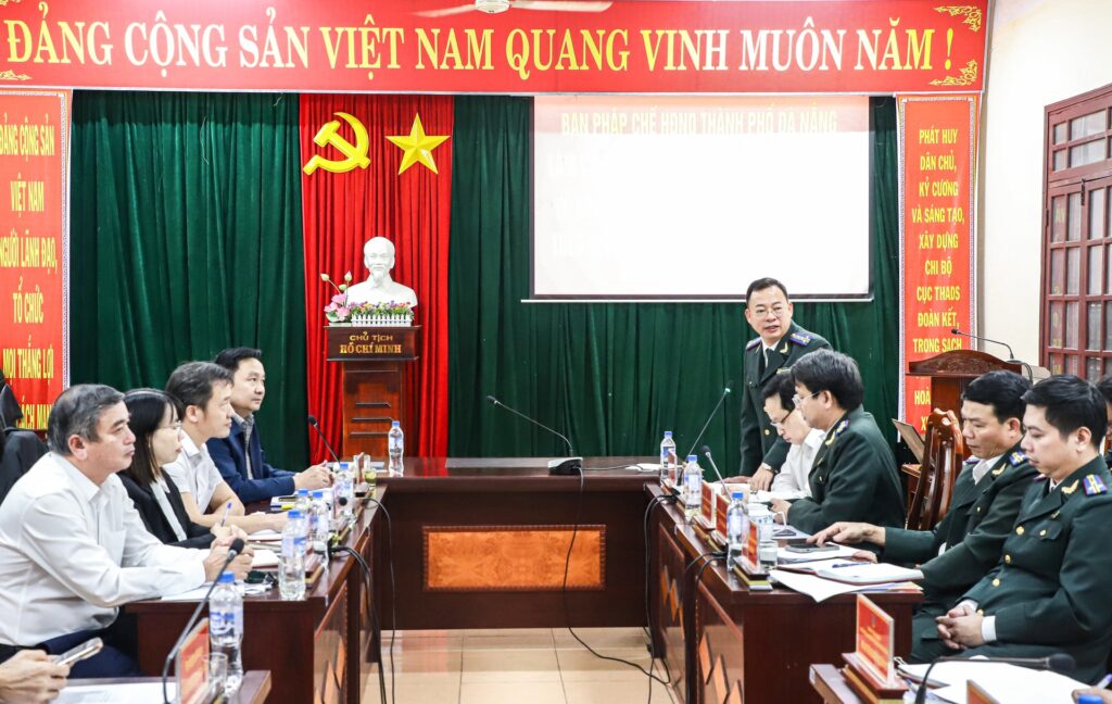 Ban Phap che lam viec voi Thi hanh an 2