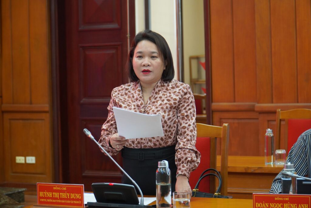 Ban Tuyen giao va Dan van TU lam viec voi DN 1