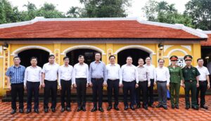 Bi-thu-Le-Ngoc-Quang-tham-Tra-Lien_11